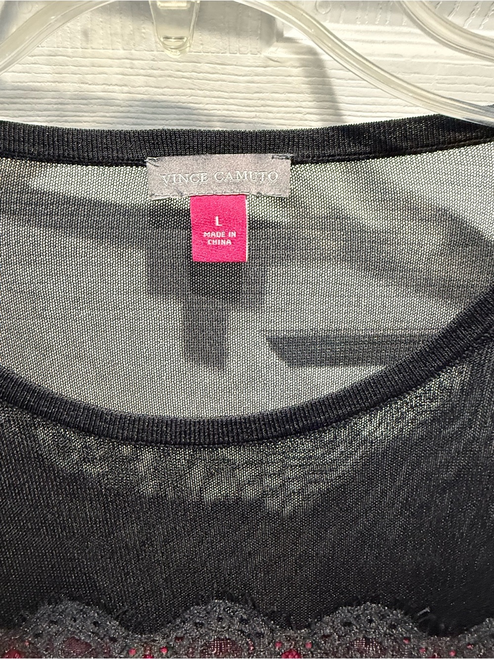 Vince Camuto and Robert Louis sweaters size large lot - Picture 3 of 4